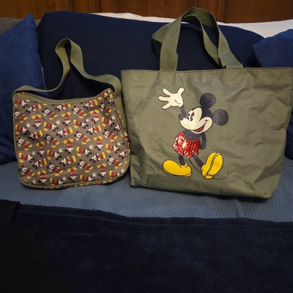 Mickey Mouse Tote and Crossbody Bag Set